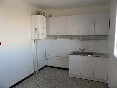 Location Appartement 3 pièces 65m² - Photo 5