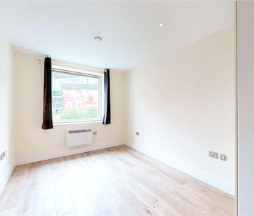 Drayton Park, Highbury, London, N5 1DH - Photo 4