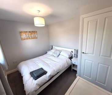 3 bedroom terraced house to rent - Photo 3