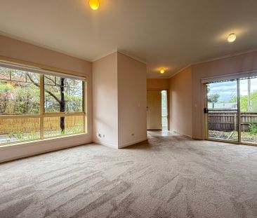 1 Scarborough Square, Mont Albert North - Photo 1