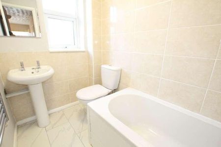 Riverleys, Cheltenham, GL51 - Photo 4