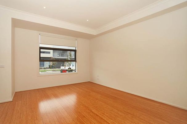 38 Grattan Cove, Craigieburn VIC 3064 - Photo 1