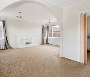 Central living made easy - Photo 4