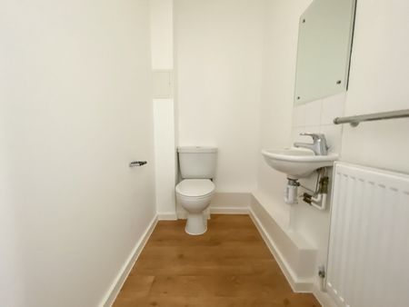 Flint Lane, CM17, Harlow - Photo 4