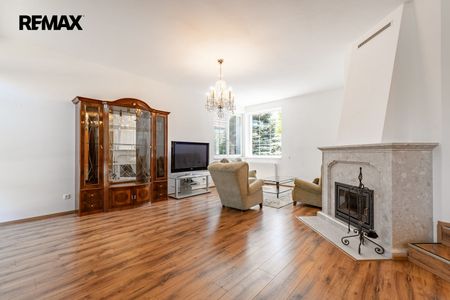 Pronájem domu 280 m² s pozemkem 764 m² - Photo 3