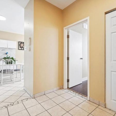 Charmant 3 1/2 à proximité de tout - Photo 4