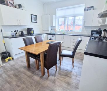 1 bedroom in a house share to rent - Photo 6