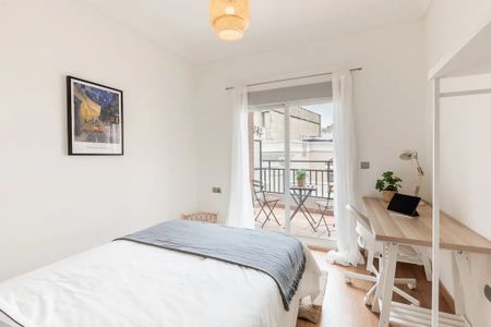 Carrer dHernán Cortés, Valencia, Valencian Community 46004 - Photo 2