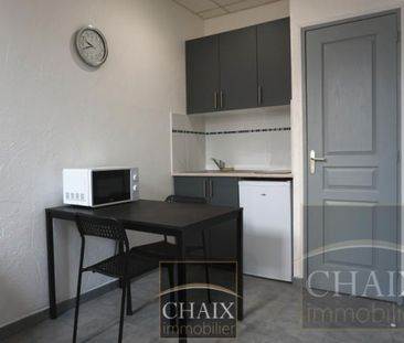 STUDIO MEUBLÉ - 14.19 M2 - AUBAGNE CENTRE - Photo 3