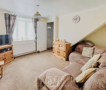 2 bedroom end of terrace house to rent - Photo 1