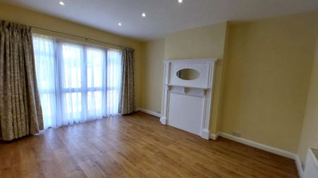 £715.38 per week (£3,100.00 per month) - Photo 3