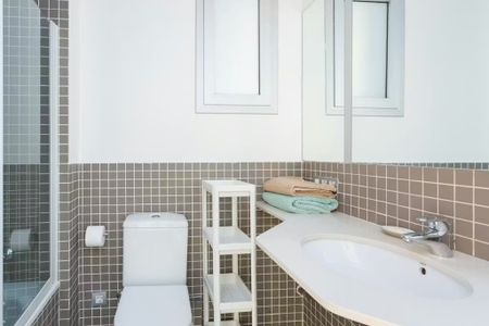 Carrer de Còrsega, Barcelona, Catalonia 08037 - Photo 4