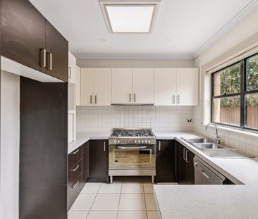 918 Bourke Street, Zetland NSW 2017 - House For Rent | Domain - Photo 6