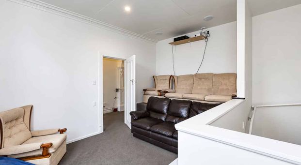 STUDENT FLAT - Photo 1