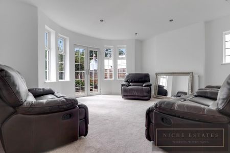 8 bedroom detached house to rent - Photo 2