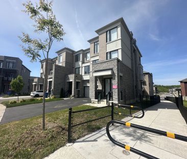 For Lease - 932 Isaac Phillips Way, Newmarket, Ontario - Photo 4
