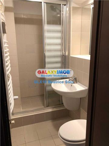 Inchiriere apartament 4 camere decomandat B-dul Decebal/Dristorului - Fotografie 5