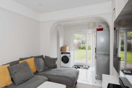 3 bedroom terraced house to rent - Photo 2