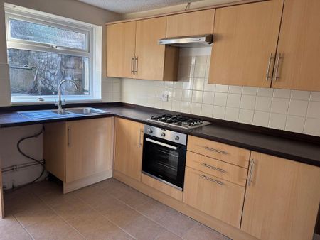 2 bedroom terraced house to rent - Photo 5