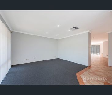 27 Oakover Turn, Greenfields, WA 6210 - Photo 1