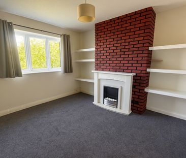 2 Bed Flat, Summit Way, SO18 - Photo 1