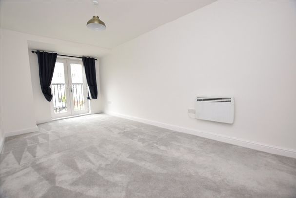 68, Montgomery Avenue, Leeds, LS16 5RW - Photo 1