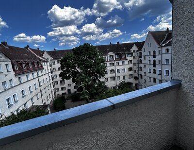 Hübsche Dreizimmer Wohnung mit gemütlichem Kinderzimmer und Balkon. - Photo 1