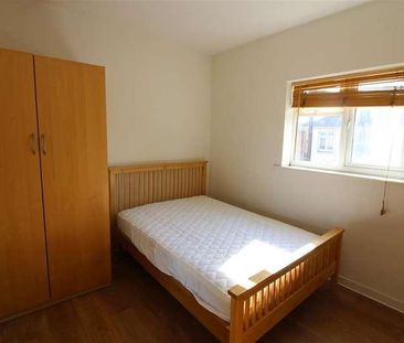 Wilton Avenue, Southampton, SO15 - Photo 3