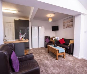 6 bedroom house to rent - Photo 3