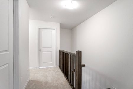 For Lease - 515 Garner Road Unit# 2, Hamilton, Ontario - Photo 4