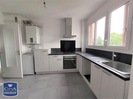Location Appartement 2 pièces 55m² LA SOUTERRAINE 23300 - Photo 4