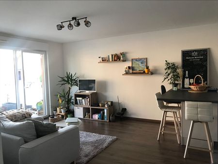 2P de 45.81m² avec terrasse et parking - Photo 3