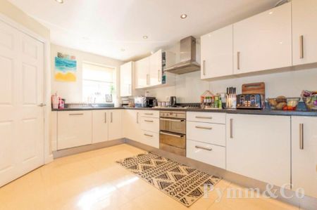 Old Laundry Court, Norwich - Photo 5