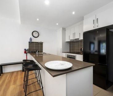 18/36 Antill Street, Queanbeyan - Photo 2
