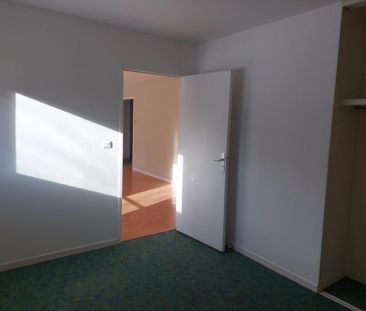 Location Appartement 3 pièces 64m² EVREUX 27000 - Photo 2