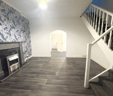 Tottington Road, Bury, BL8 - Photo 5