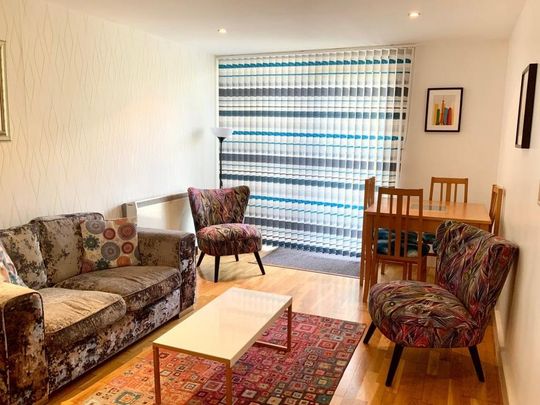 2 bedroom flat to rent - Photo 1