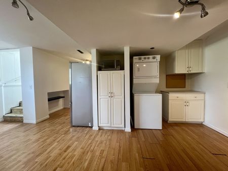 2 Bdrm Suite Near Orchard Park - Photo 5