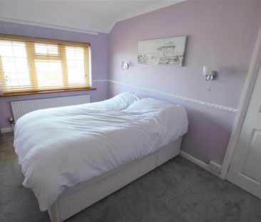 3 bedroom House To Let Total Size: 785 SQ FT - Photo 6