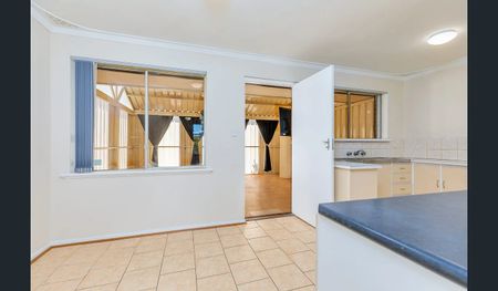 Charming 3-Bedroom Home in Quiet Kenwick Location - Photo 5