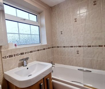 Dogsthorpe - Photo 6