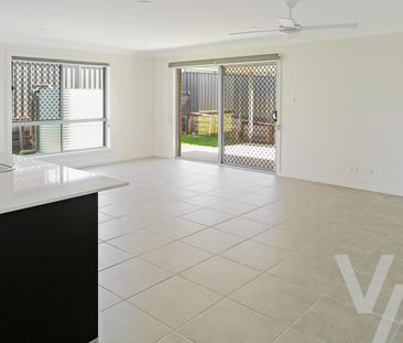 48 Portland Drive, Cameron Park NSW 2285 - House For Rent | Domain - Photo 2
