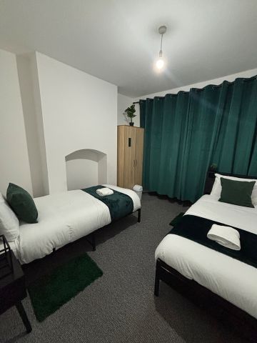 3 Bed Terraced House, Hinckley Road, LE3 - Photo 5