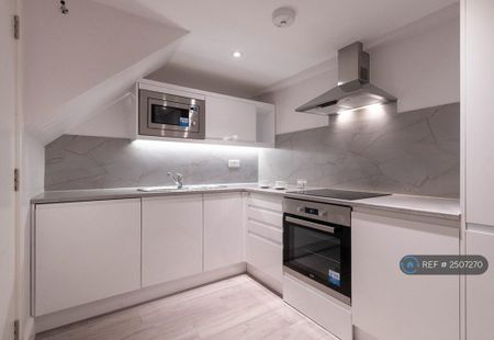 2 bedroom flat to rent - Photo 4