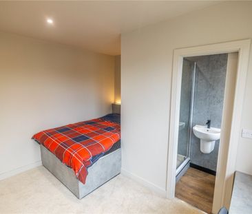 1 Orchard Terrace, Newsome, Huddersfi... - Photo 4