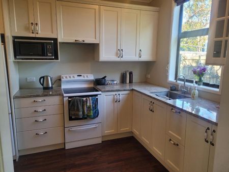 23 Hine Street, City Centre, New Plymouth - Photo 5