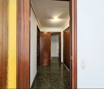 Carrer de Jaume Roig, Valencia, Valencian Community 46010 - Photo 1