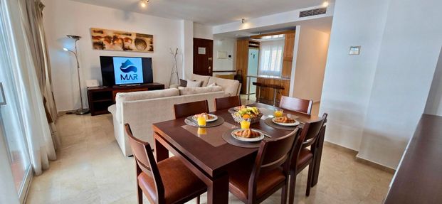 Apartamento de alquiler en Avenida Nuestro Padre Jesús Cautivo, 19, Los Boliches - Photo 1