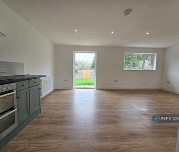 2 bedroom bungalow to rent - Photo 1
