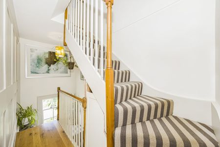 4 bedroom terraced house to rent - Photo 4